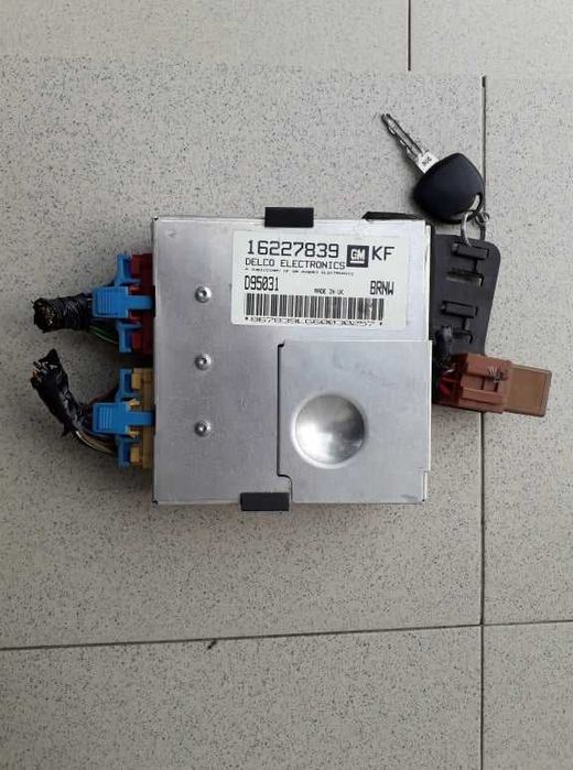 Calculator de motor Opel Tigra A 1,4 benzină an 2000