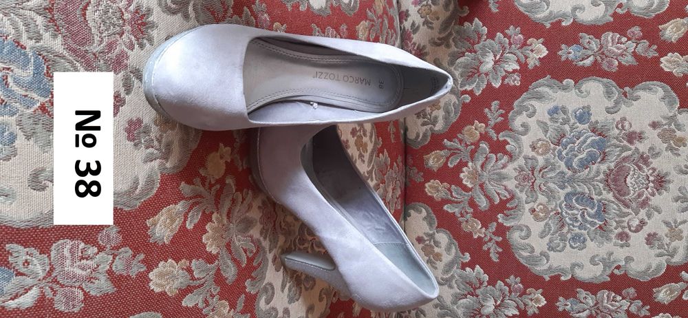 Продавам маркови дамски обувки