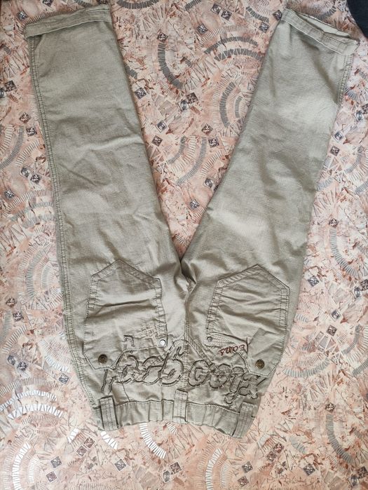 Брюки -джинсы - рубашки И .