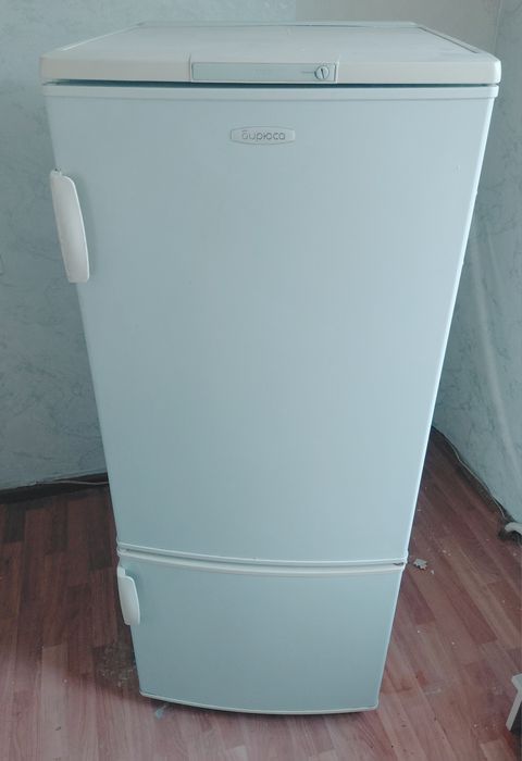 Продам 2х камерный холодильник