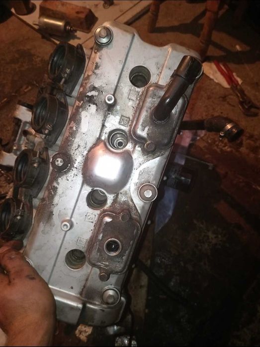 Vând motor de zx9 R