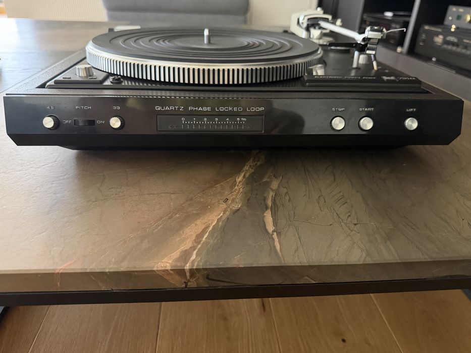 Грамофон Dual CS 731Q
