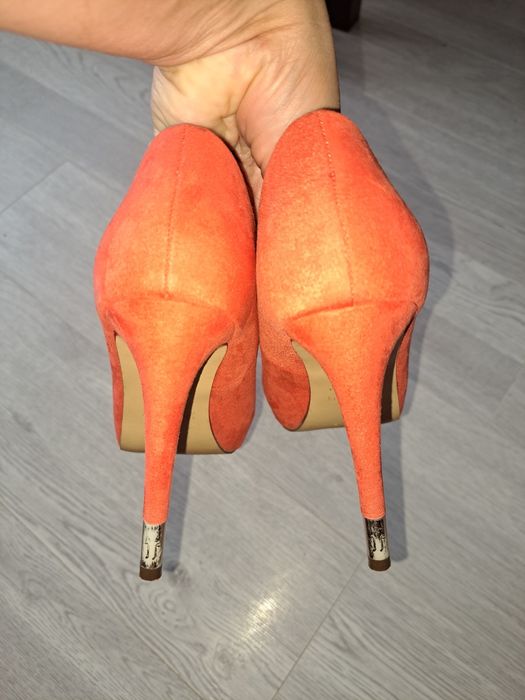 Pantofi eleganți, culoare corai