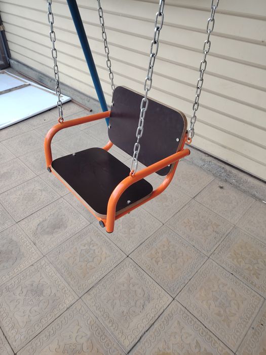 Металлические качели детские