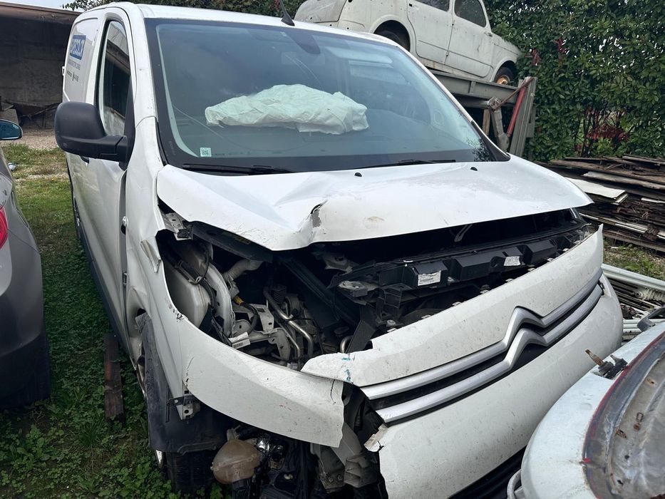 Citroen Jumpy на части