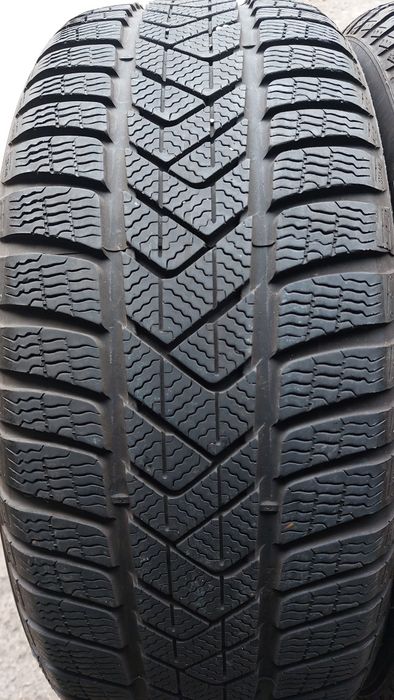 Зимни гуми 225/45/18 Pirelli Sottozero 3 4 броя