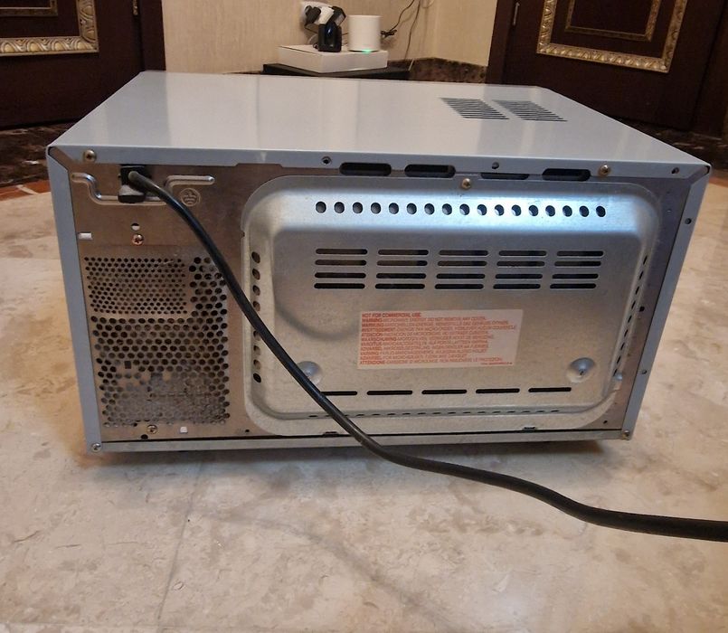 микроволновая печь Bosch Silver Edition с