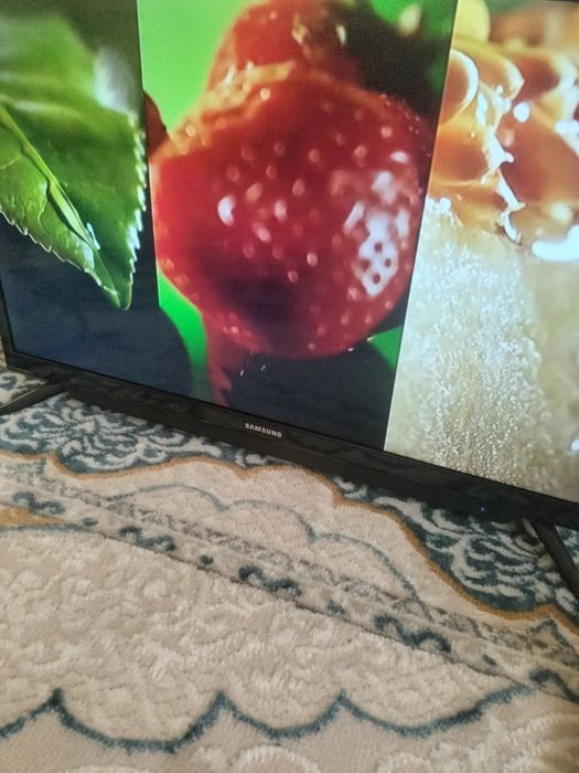 стол стулья телевизор комод диван айна сатылады