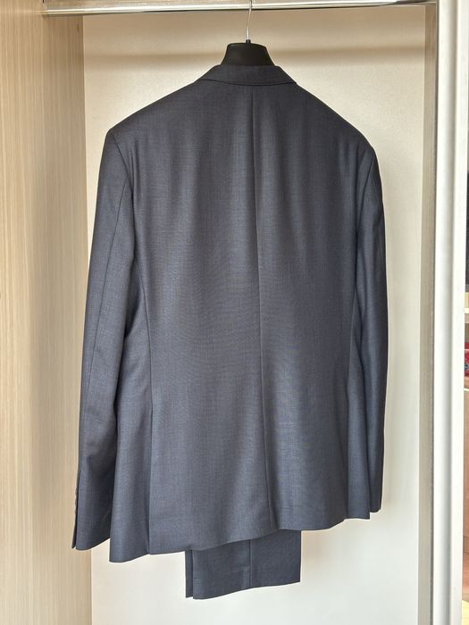 Мъжки костюм отлично състояние