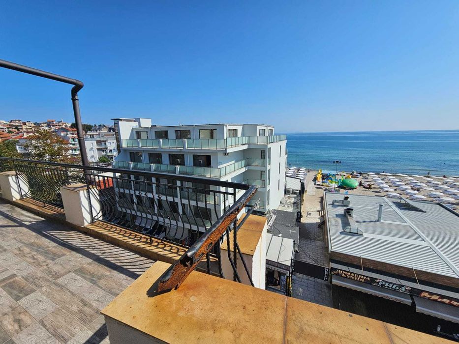 Продава се Тристаен апартамент в Созопол - 121 кв.м за 873 €/кв.м - Снимка #1
