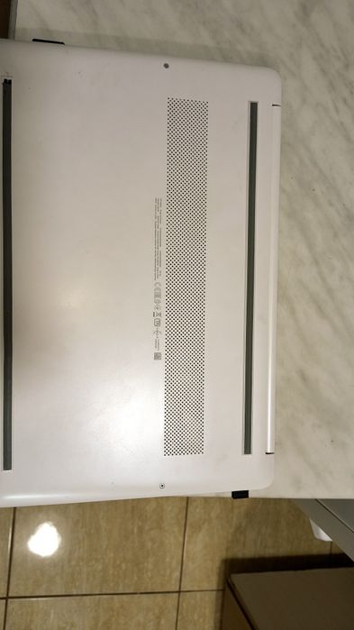 Vând laptop HP complet funcțional