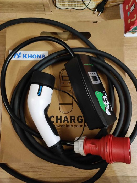 Зарядна станция за електромобили- ТРИФАЗНА, 11kW, "Khons" 5m, НОВА