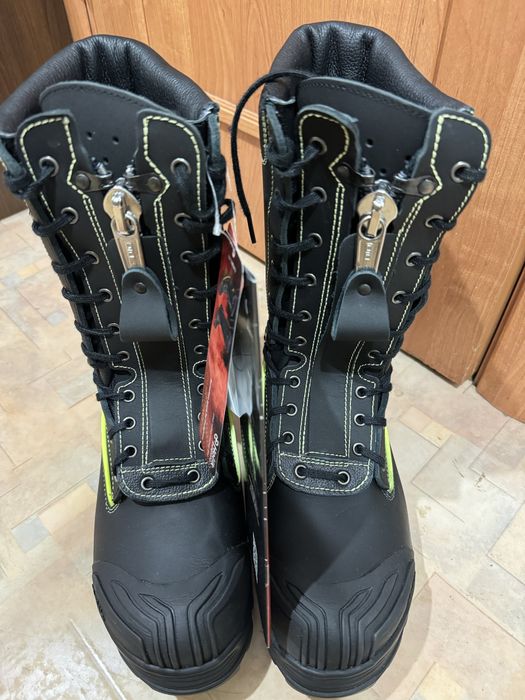 Продам сапоги Holik lukov g2