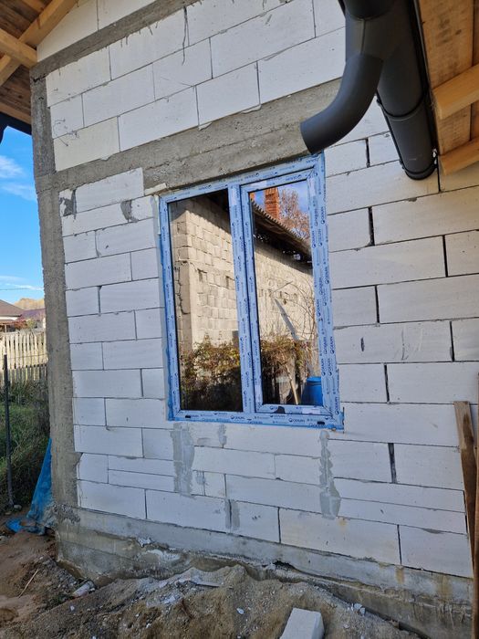 Tâmplărie pvc și al plase țânțari,jaluzele și service feronerie