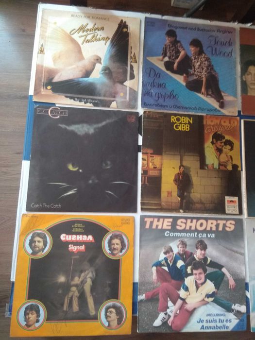 Продавам грамофонни плочи с естрадна и симфонична музика на Мелодия