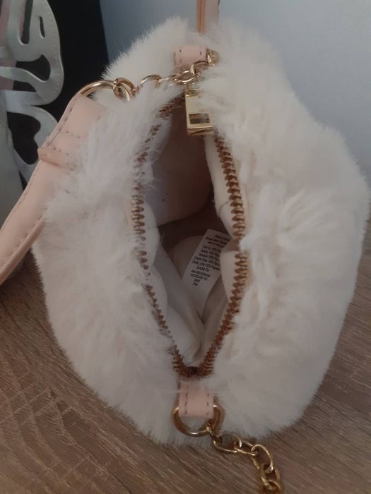 Детска раничка и чантичка