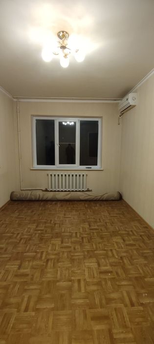 Qora Qamish. 1 xona 2 etaj 4 etajka dom sotiladi