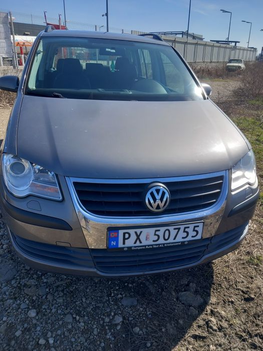 Volkswagen Touran  1.9 tdi (7 locuri )