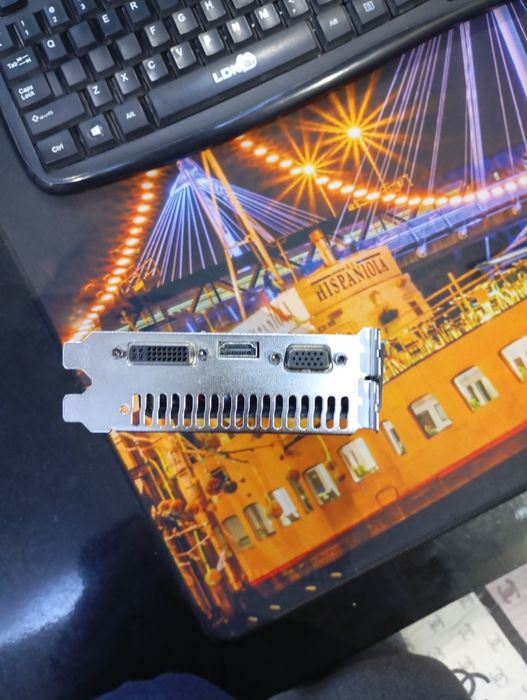 Продаю видеокарту gt 730 2gb ddr5