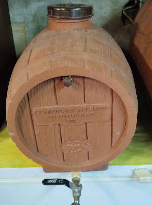 Пластмасови бурета