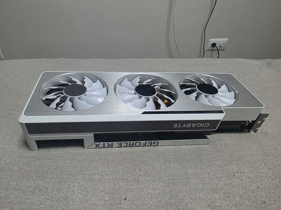 Gygabite Nvidia RTX 3080TI Vision