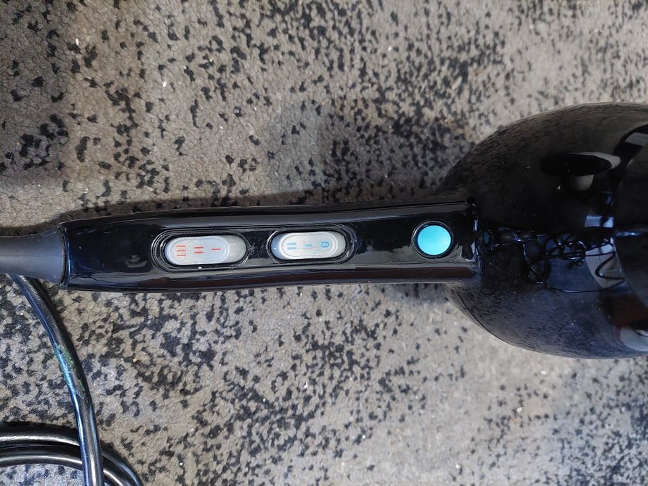 Uscător de păr Remington și elmotx3 profesional second-hand