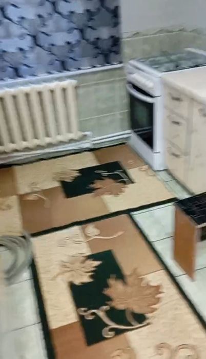 4 хонали квартира сотилади, Бухоро шахри Шарқ 1, Кўксарой 23/6 уй