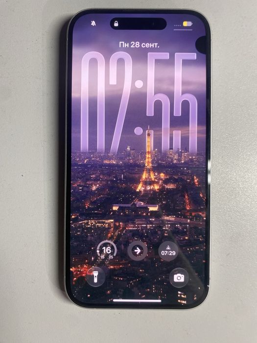 iphone 16 white
