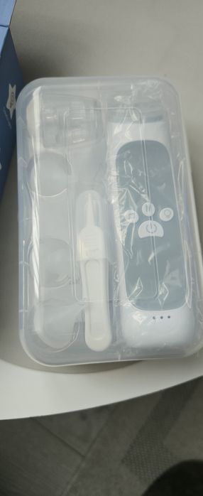 Детски,бебешки аспиратор за нос с осветление и музика