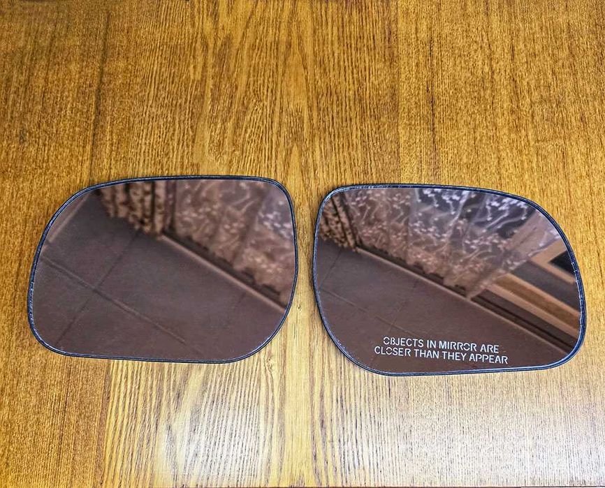 Зеркала боковые заднего вида без подогрева Toyota Rav4 2008 года.