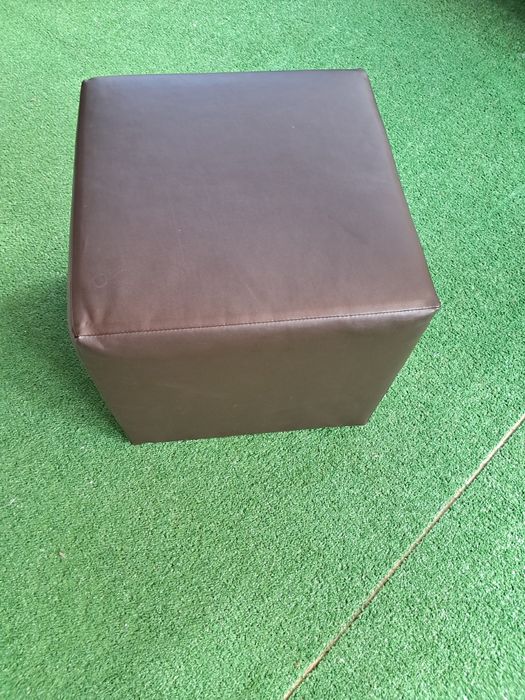 Табуретка-куб, тъмно кафява