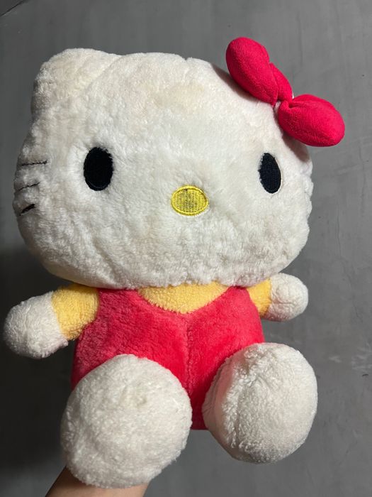 Мягкие игрушки небольшие и мини набор посуды в боксе