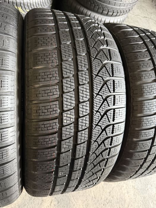 4 anvelope NOI iarna 255/40/19 , 100 V , XL , Pirelli , DOT 2022 !