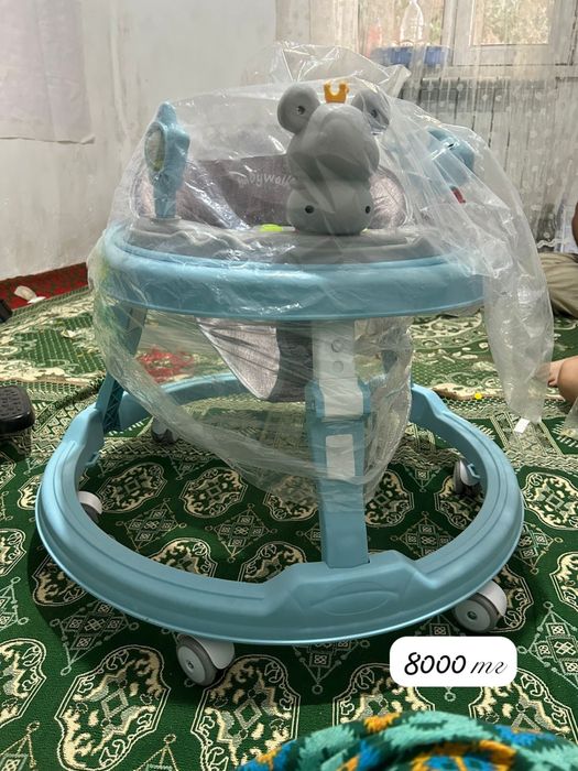 Сатылады, бағалары жазылып тұр.