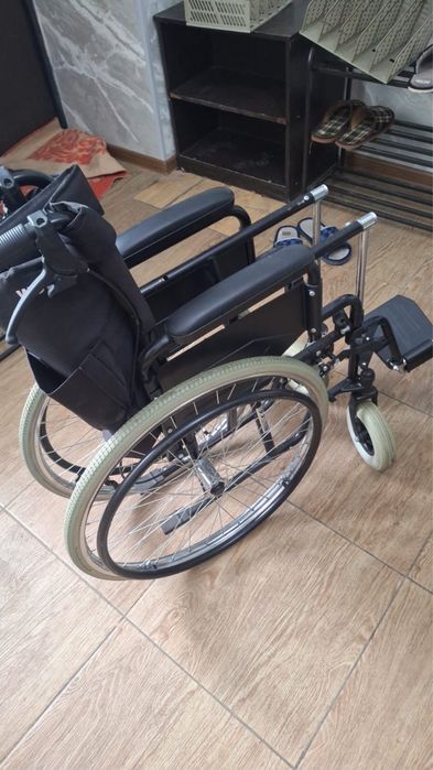 Продается инвалидное кресло