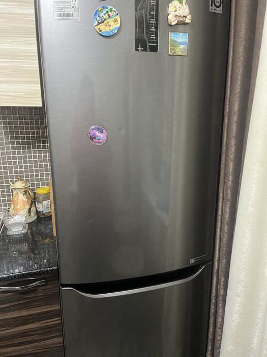 Продам холодильник Lg бу