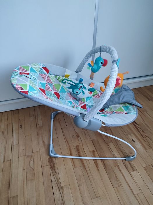 Bright Starts - Бебешки вибриращ шезлонг с мелодия
