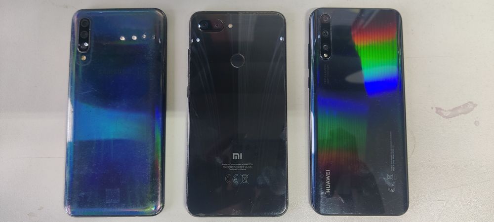 Продам телефоны по 17 тысяч.