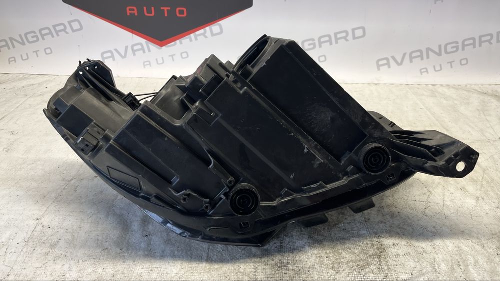 Opel Corsa F ляв фар