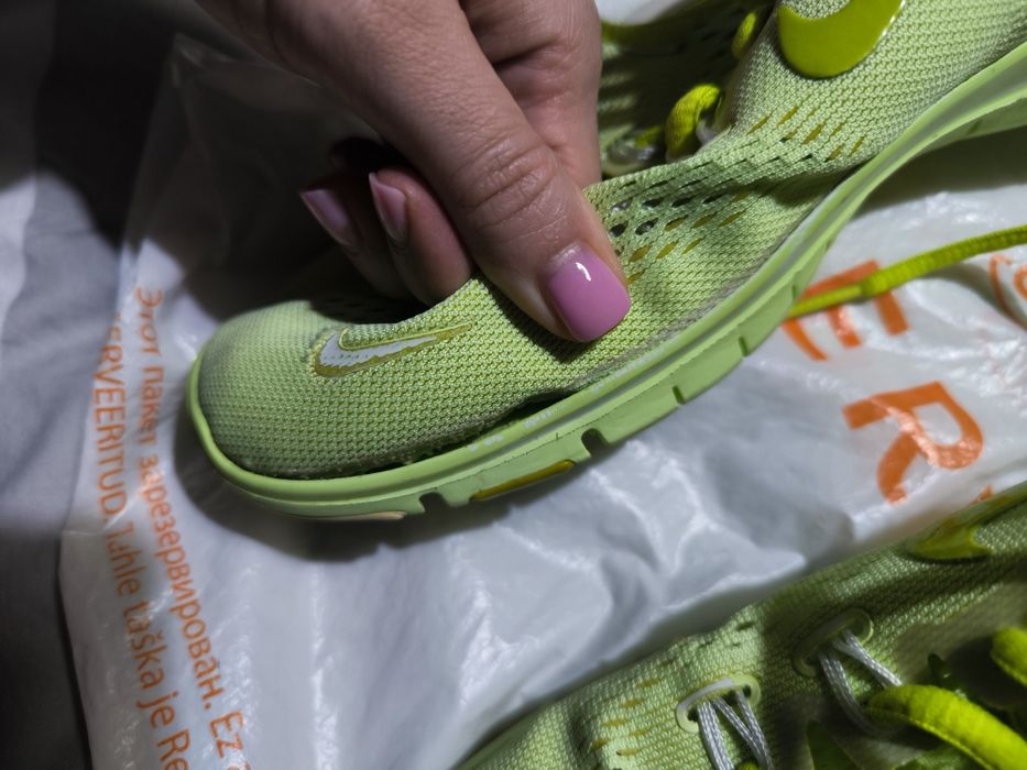 Nike free run маратонки