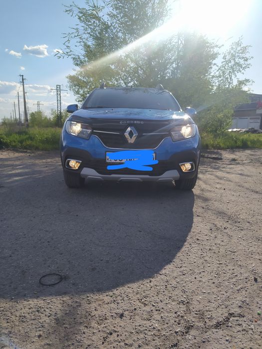 Продам Рено Сандеро степфей