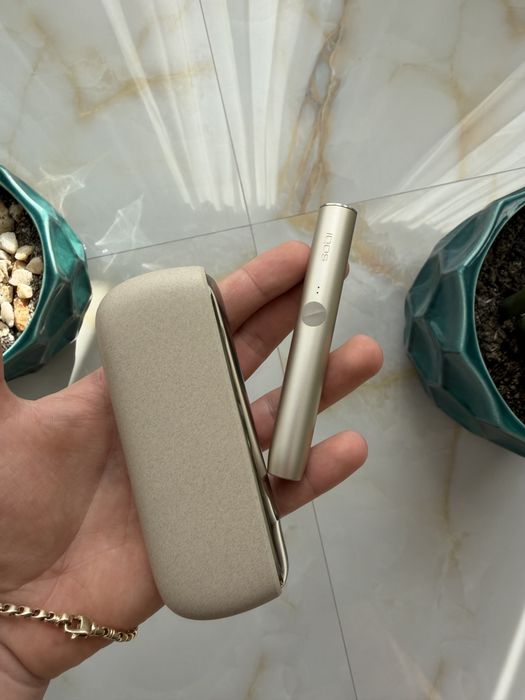 IQOS Iluma | Set complet | Cutie + Accesorii | Funcțional