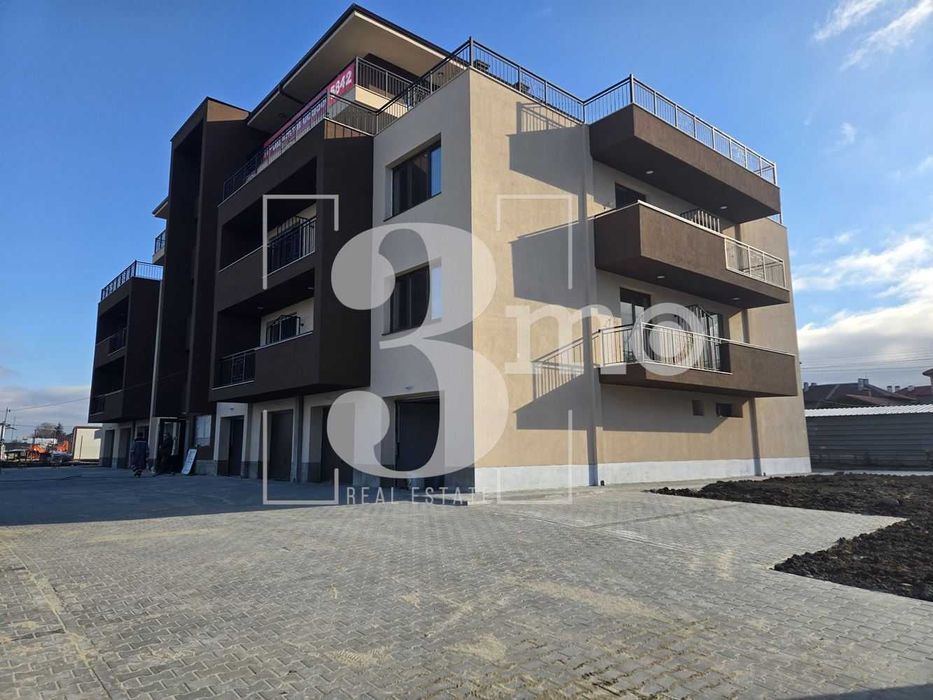 Продава се Тристаен апартамент в Елин Пелин - 121 кв.м за 1017 €/кв.м - Снимка #1