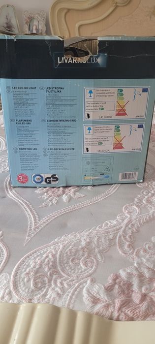 Plafoniera cu leduri