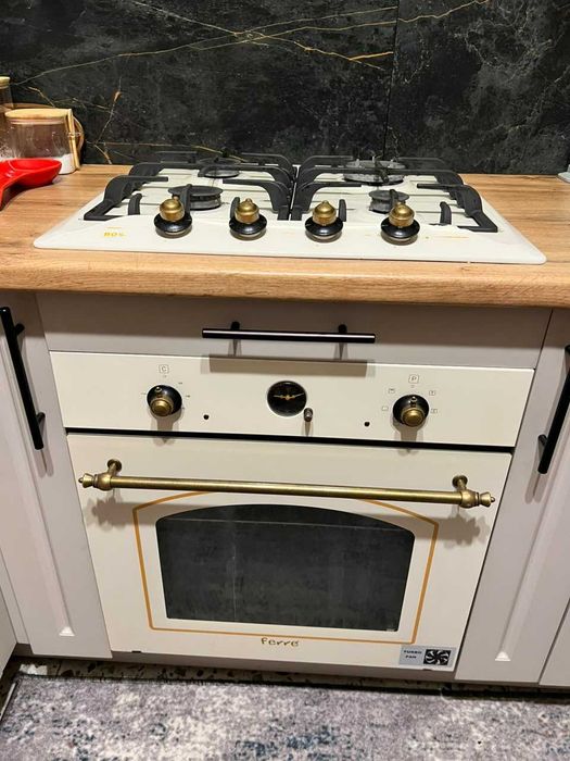 Духовой шкаф и газовая панель