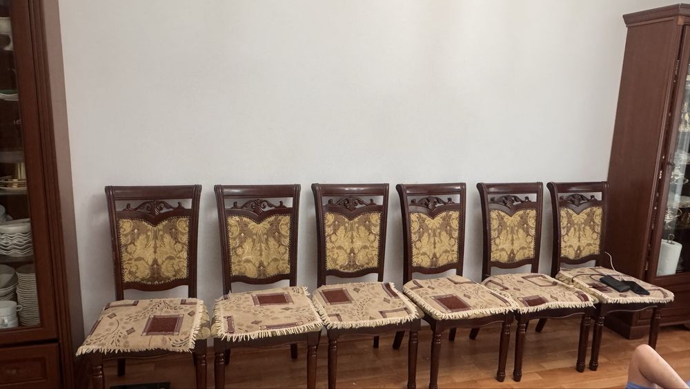 Продам стулья в хорошем состояний