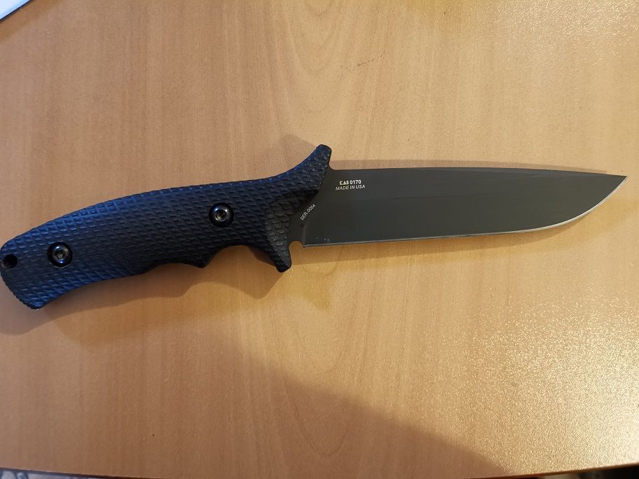 Продавам ZT0170 / Zero Tolerance 0170 Military Combat Fixed Blade for