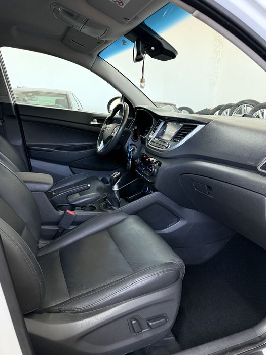 Hyundai Tucson 2016 – 1.7 CRDi – Rate fara afans! Rar facut!