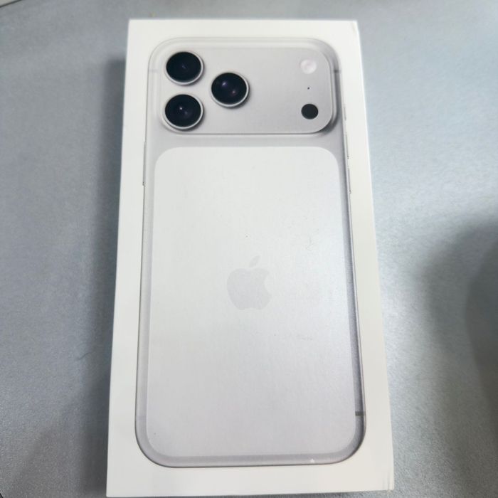 Iphone 17 pro max 512GB Silver