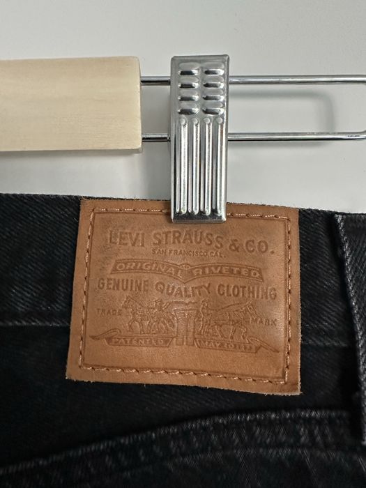 Blugi Levi’s negri high slim straight 25